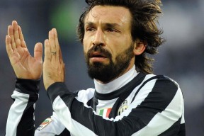 勇士小前锋完成绝杀后泪洒球场，勇士第七顺位小前锋