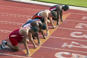 技术雷达图：中美选手蝶泳关键参数对照，蝶泳标准动作