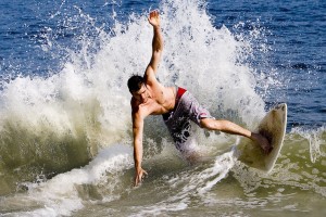 开云体育下载官网-俱乐部与品牌联合推出限定版周边增加粉丝参与感，俱乐部官方