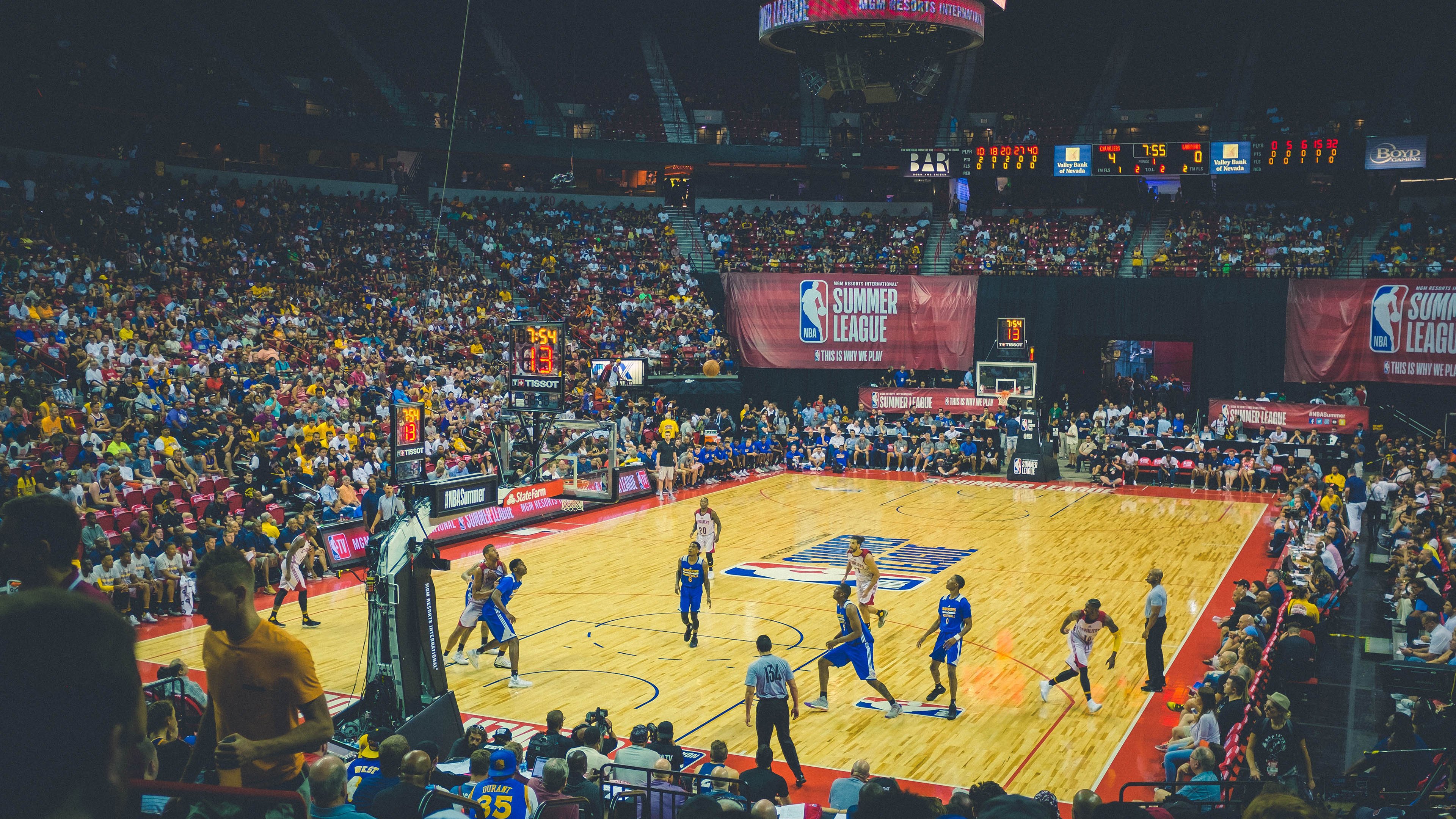 世界杯比赛中的技术创新应用，世界杯采用的是什么赛制